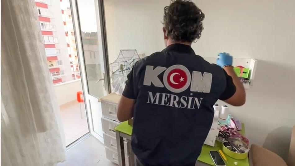 Mersin polisinden FETÖ'nün öğrenci yapılanmasına operasyon: 13 gözaltı