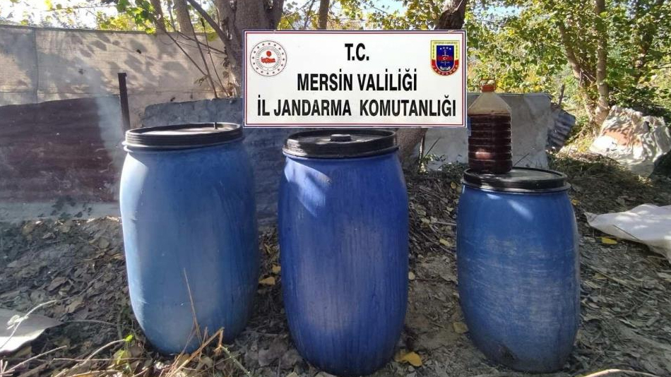 Mersin'de 510 litre sahte içki ele geçirildi