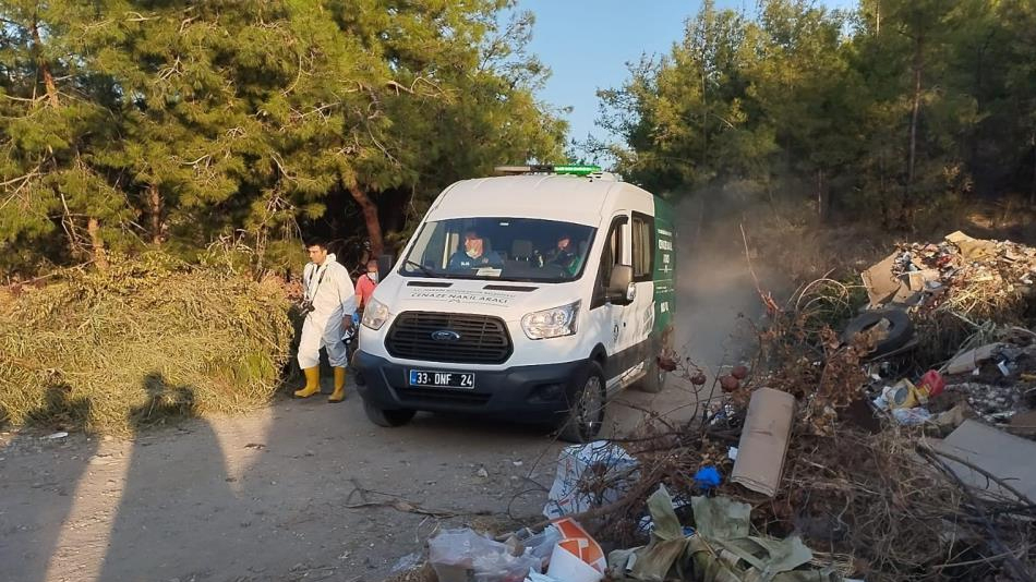 Mersin'de çöplükte bulunan cesedin elleri ve ayaklarının bağlı olduğu ortaya çıktı