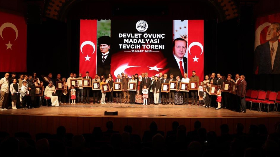 Mersin'de Devlet Övünç Madalyası ve Beratı tevcih töreni