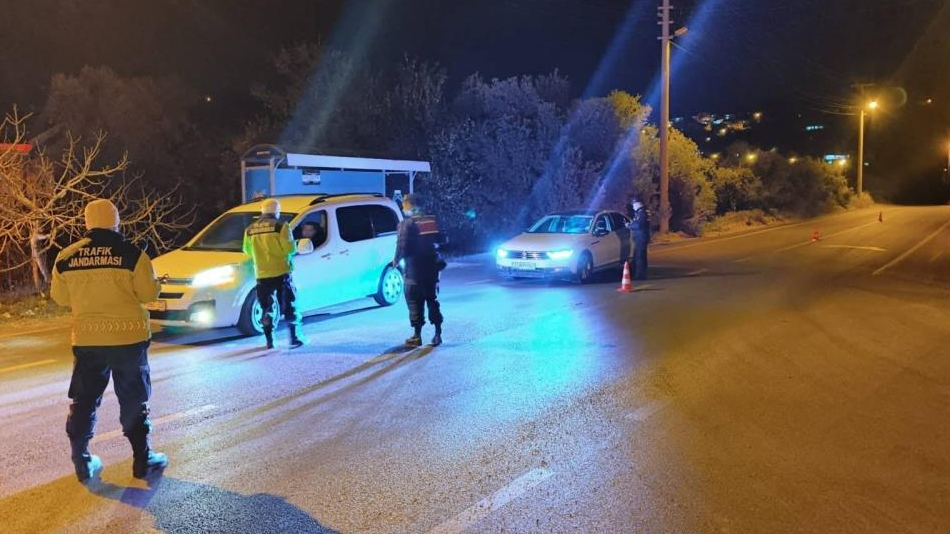 Mersin'de jandarmadan trafik ve asayiş uygulaması