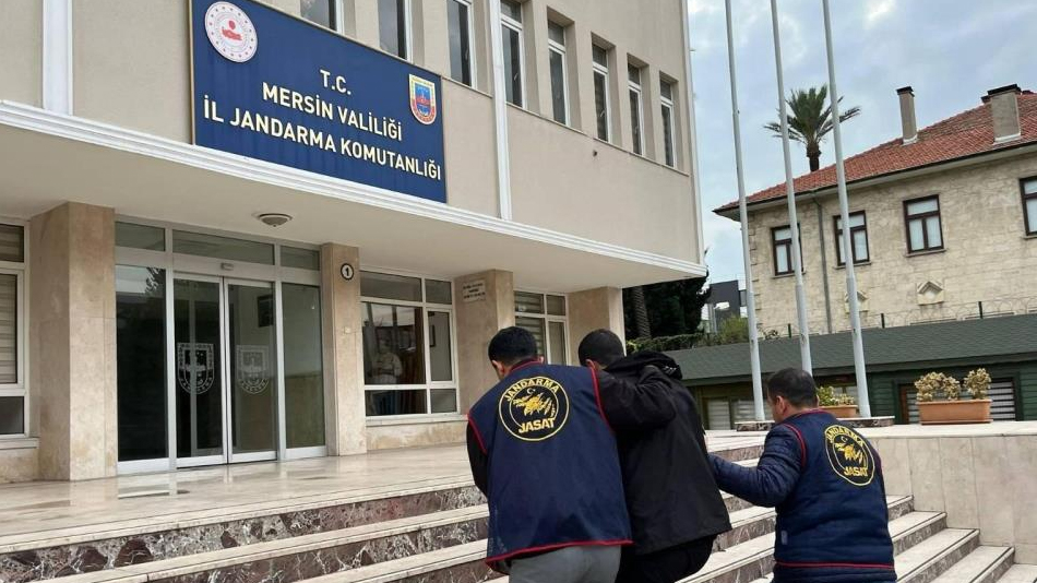 Mersin'de suç işledi Suriye'ye kaçtı, 10 yıl sonra Türkiye'ye dönünce yakalandı