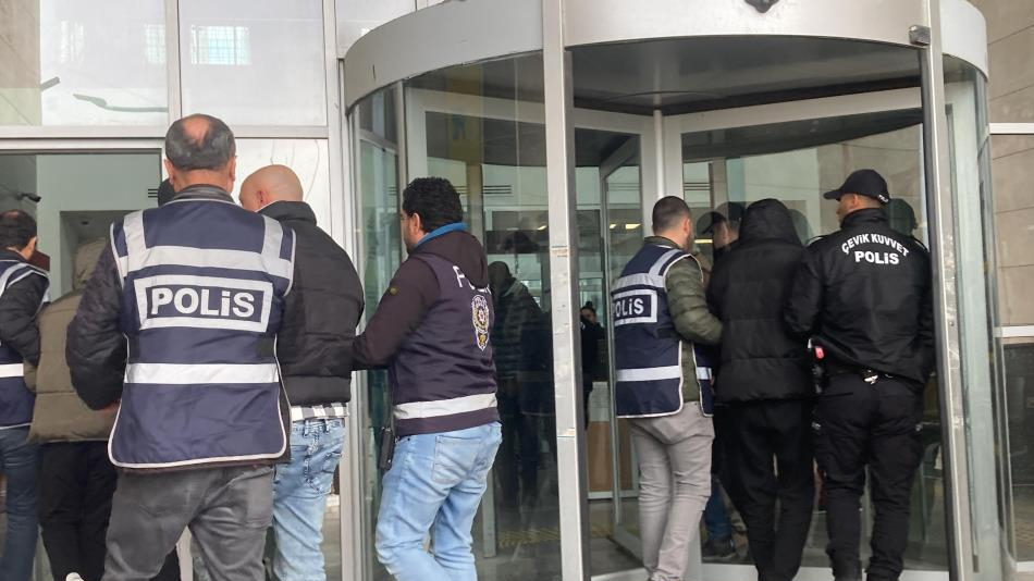  Mersin'deki haraç çetesinde tutuklu sayısı 16'ya yükseldi