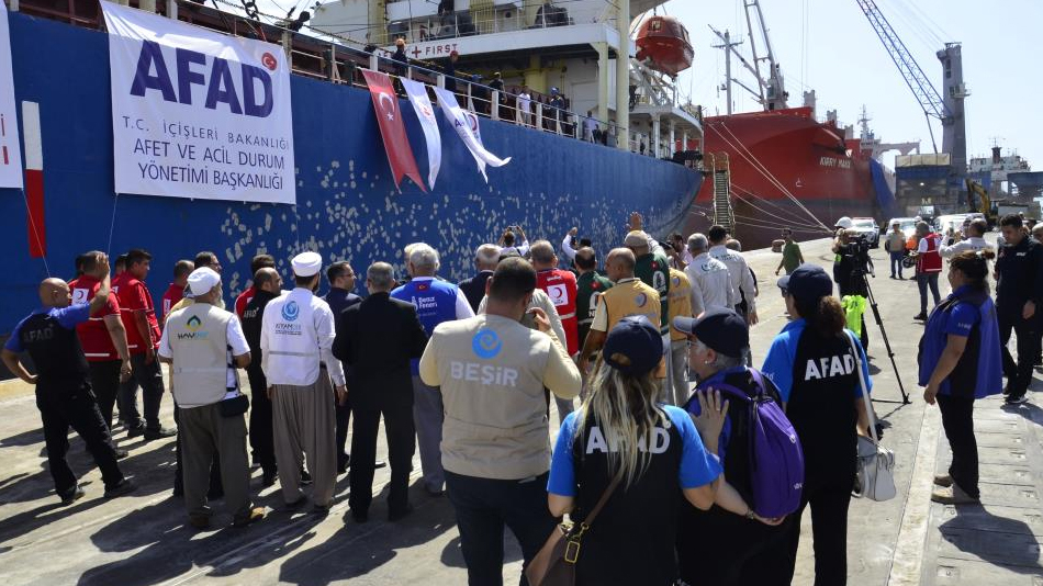 Yardım malzemesi taşıyan ikinci 'İyilik Gemisi' Sudan'a uğurlandı